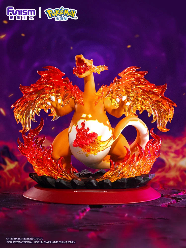 Gigantamax Charizard Pokémon Figure