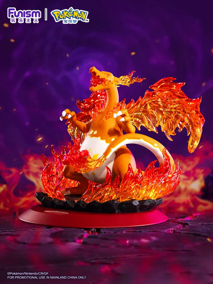 Gigantamax Charizard Pokémon Figure