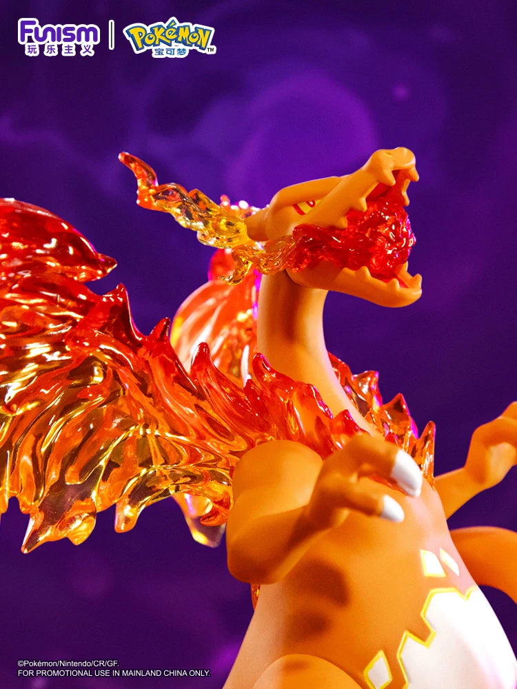 Gigantamax Charizard Pokémon Figure